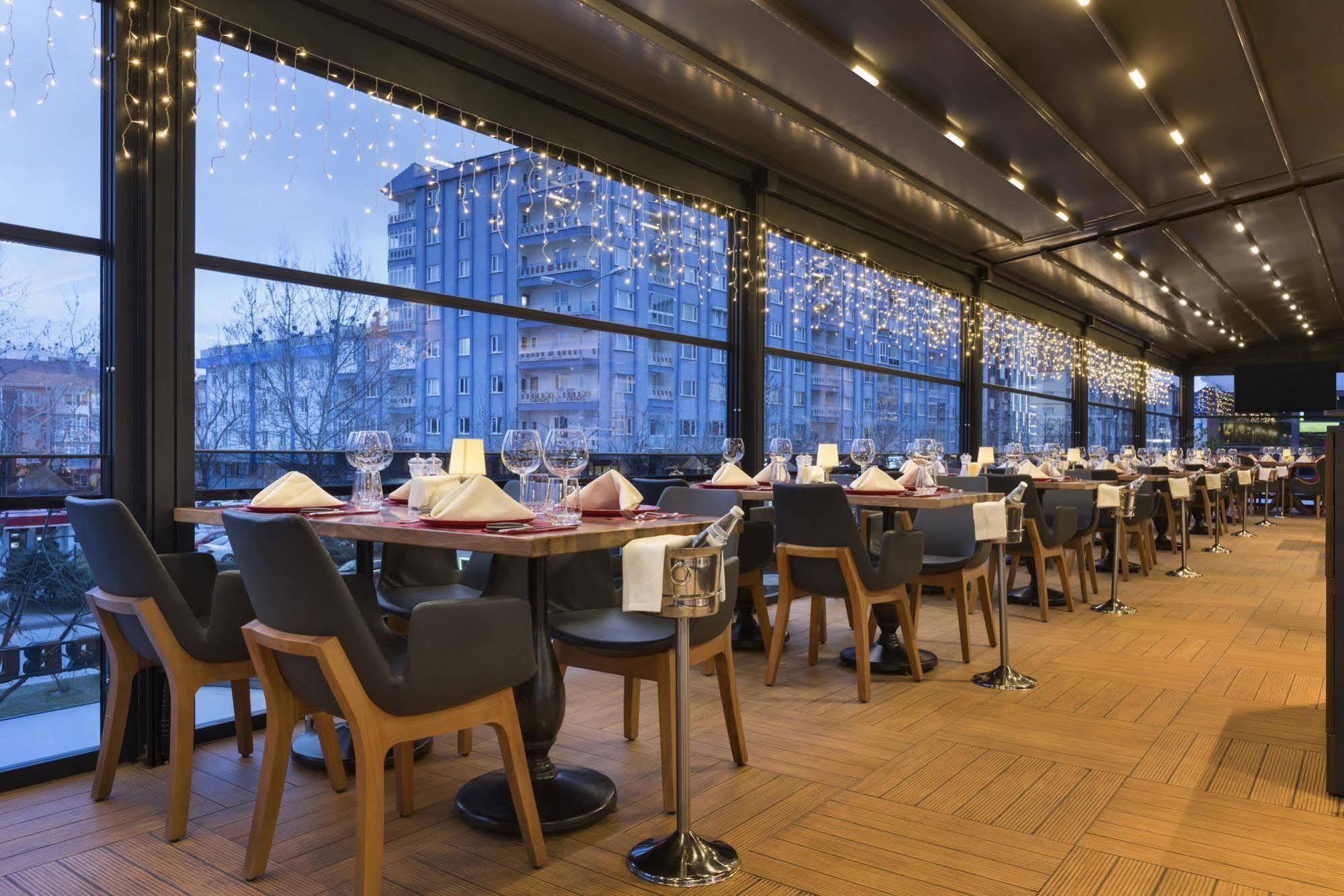 Ramada Encore Eskişehir Eksteriør billede